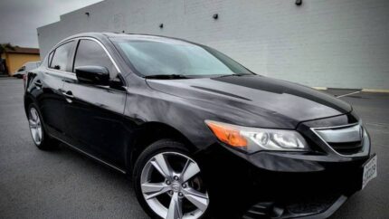 2013 Acura ILX 2.0L Automatic with Technology Package